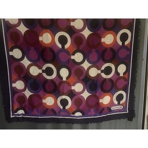 COACH Scarf All over patterned LOGO Purple 106x106cm 39 X 39 Inch.
